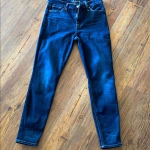 Lucky Brand jeans size 6/28 women’s